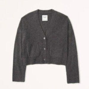 Abercrombie classic short cardigan size small